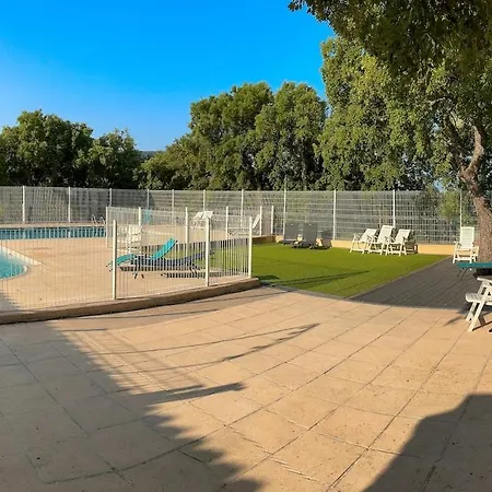 L'inoubliable, Mazet Climatise Pour 8 Personnes Avec Tennis Et Piscine Collective A Valcros, La Londes-les-maures Ла-Лонд-ле-Мор