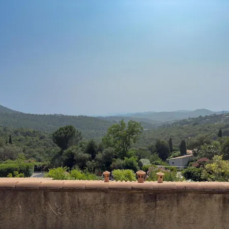 L'inoubliable, Mazet Climatise Pour 8 Personnes Avec Tennis Et Piscine Collective A Valcros, La Londes-les-maures * Ла-Лонд-ле-Мор